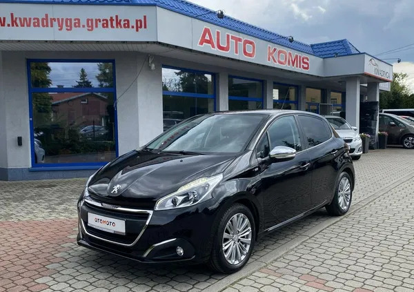 samochody osobowe Peugeot 208 cena 35900 przebieg: 123000, rok produkcji 2017 z Dobczyce